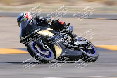 media/Oct-01-2023-SoCal Trackdays (Sun) [[4c570cc352]]/Turn 16 (120pm)/